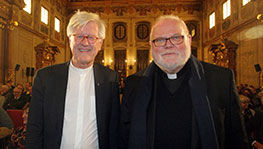 Heinrich Bedford-Strohm und Kardinal Reinhard Marx im Goldenen Saal des Augsburger Rathauses