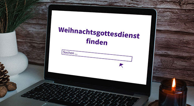 Laptop: Weihnachtsgottesdienste finden