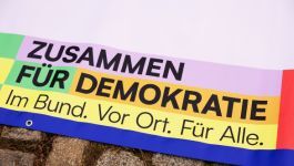 Banner-Aktion Zusammen fuer Demokratie