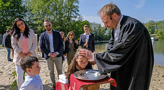 Taufe im Strandbad Hemmingen