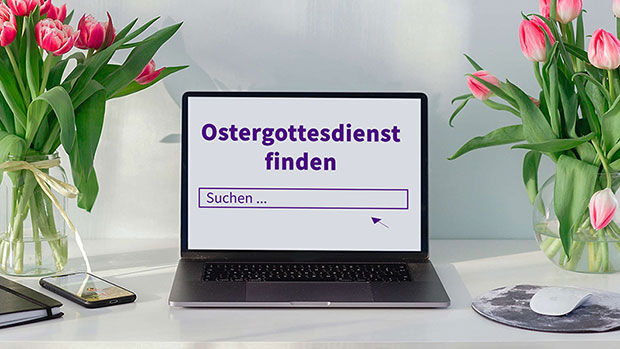 Laptop mit Schriftzug Ostergottesdienste