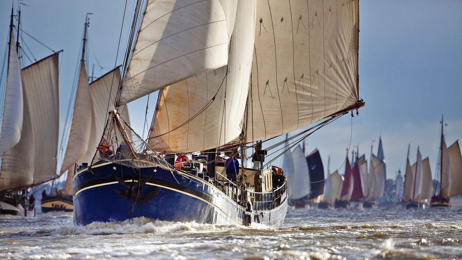 Segelschiffe auf dem Ijsselmeer