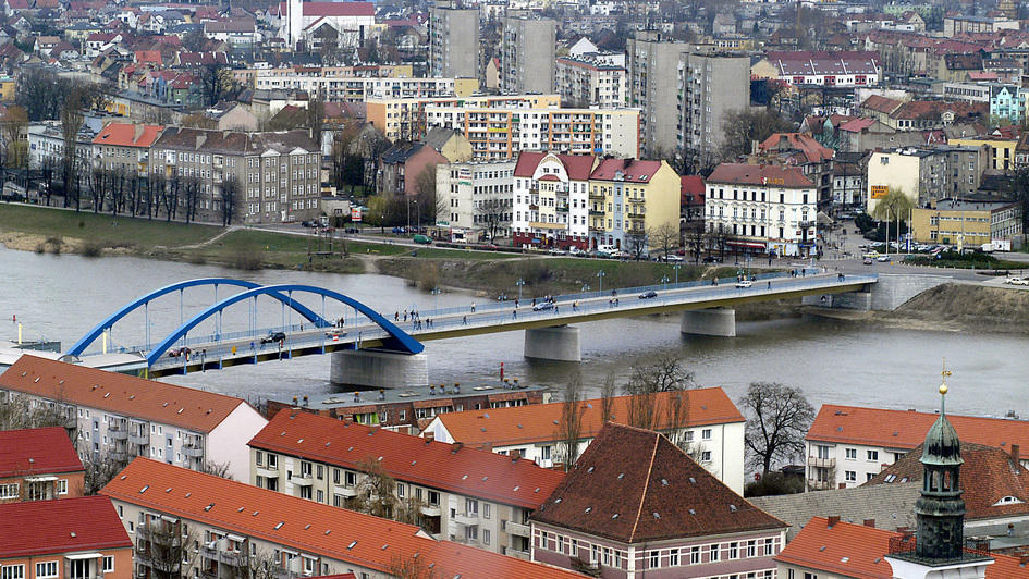 Blick vom Oderturm in Frankfurt an der Oder auf Frankfurt und Slubice auf der polnischen Seite der Oder