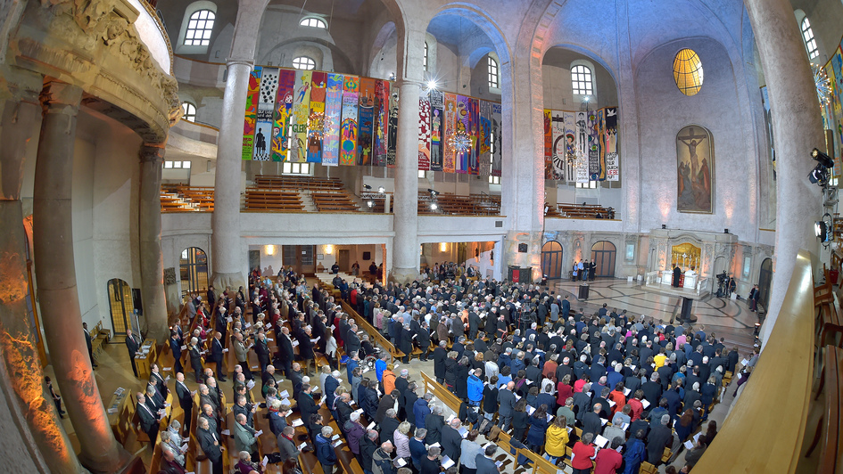 Gottesdienst zur Eröffnung der EKD-Synode 2019 in der Dresdner Kreuzkirche