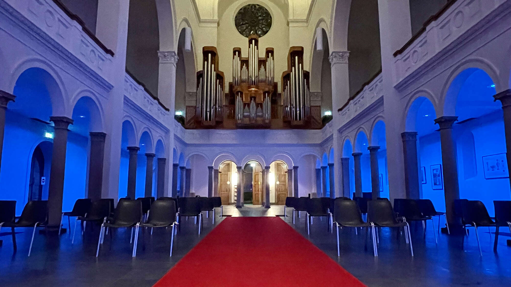 Symbolbild: Auf dem Foto ist ein Ausschnitt zu sehen, der die Klais-Orgel in der Trinitatiskirche in Köln zeigt.